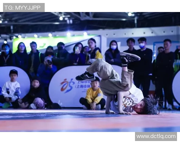 上海城市马拉松评析:街舞队的赛场表现与经验分享 上海城市马拉松评析:街舞队的赛场表现与经验分享