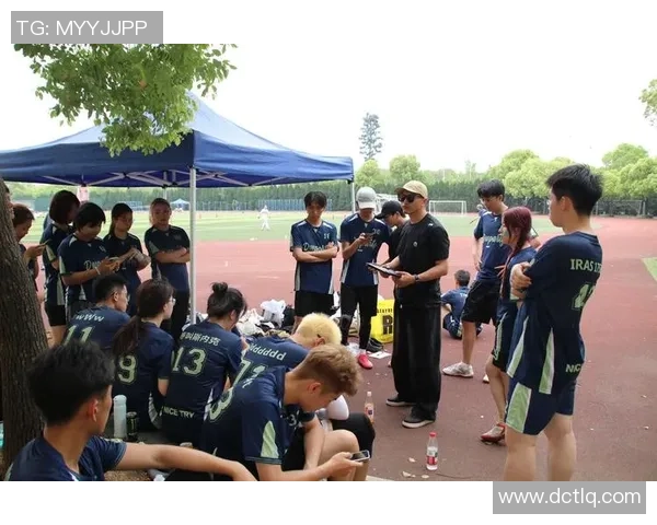 杭州飞盘队的转型之路与飞盘运动的未来发展探讨 杭州飞盘队的转型之路与飞盘运动的未来发展探讨