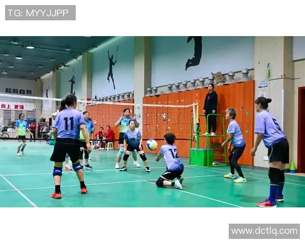 与杨丽畅谈排球生涯的辉煌与挑战探索运动员背后的故事